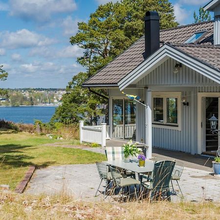 Elegant Home With Stunning Sea View And Garden Stockholm Eksteriør bilde