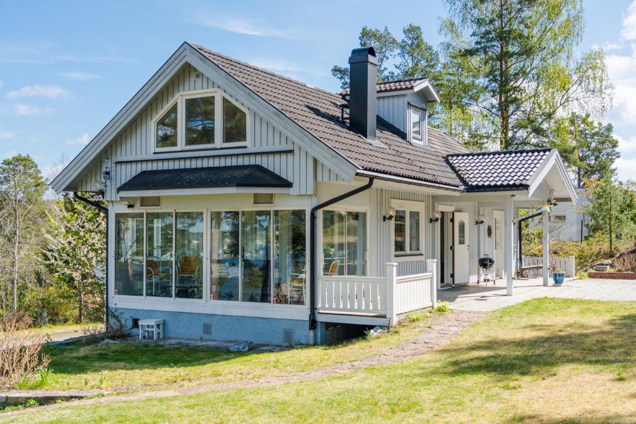 Elegant Home With Stunning Sea View And Garden Stockholm Eksteriør bilde